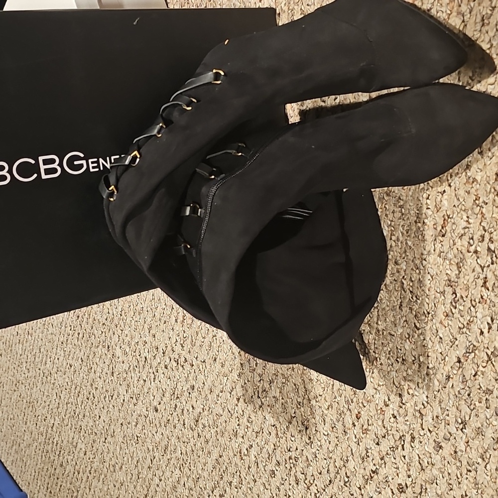 BCBGeneration Black Suede Corseted BC-EVA stretch Boots,  Size 7..excellent cond - Picture 6 of 10